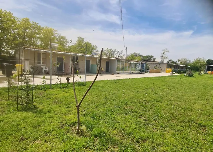 Atena De 3* バドゥ