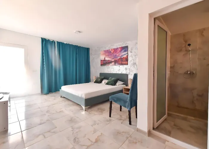 Πανσιόν Atena De Vadu